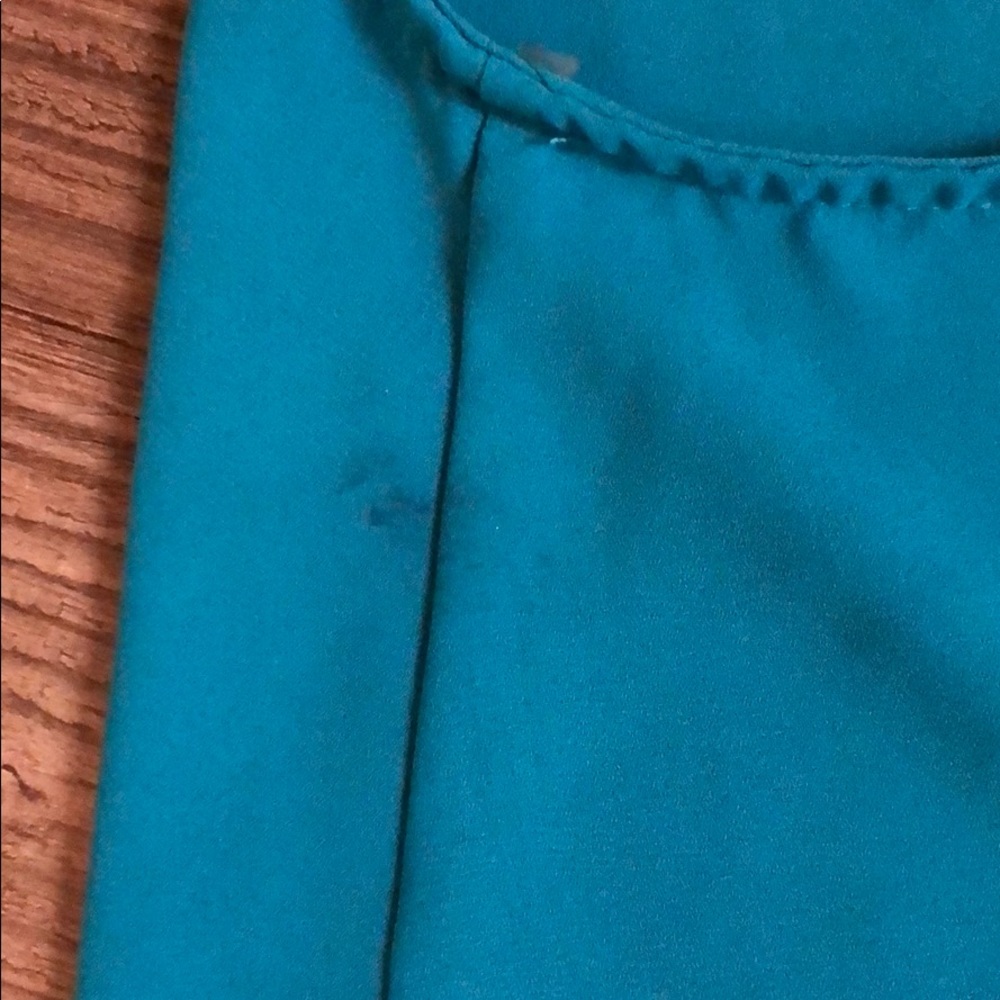 Lush Ruffle Hem Tank - Picture 3 of 3